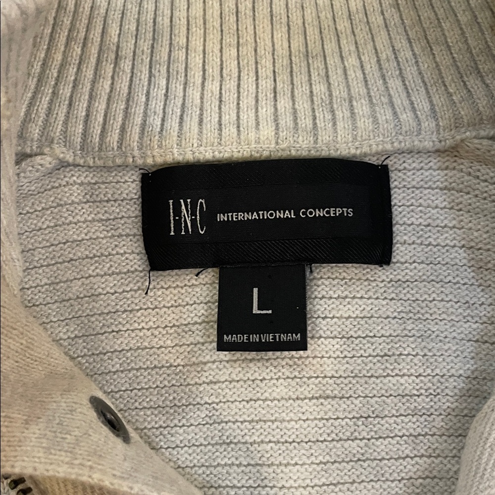 Men’s Light Gray 1/4 zip Sweater size L - Picture 2 of 4